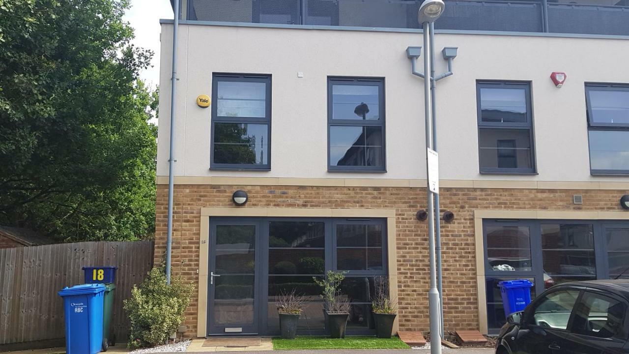 Sunderland Place Farnborough  Zewnętrze zdjęcie